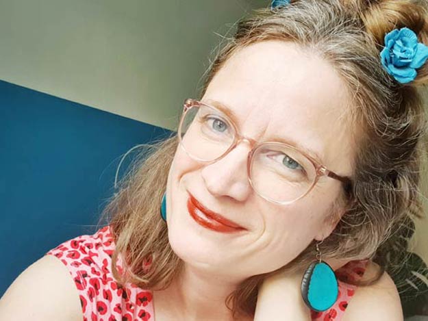 Raumhexe-Marcelle-Bruckhoff